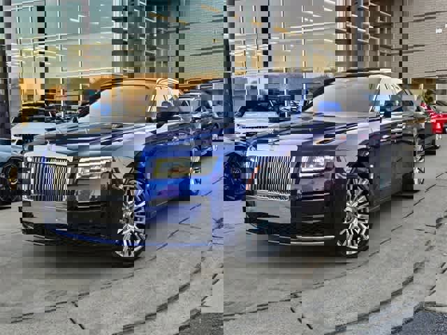 Used 2024 Rolls-Royce Ghost image 1