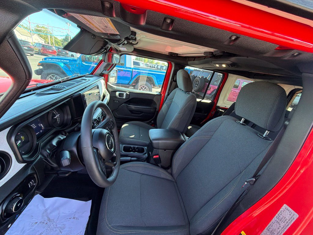 Used 2025 Jeep Wrangler Unlimited Sport S 4xe AWD/4WD image 18