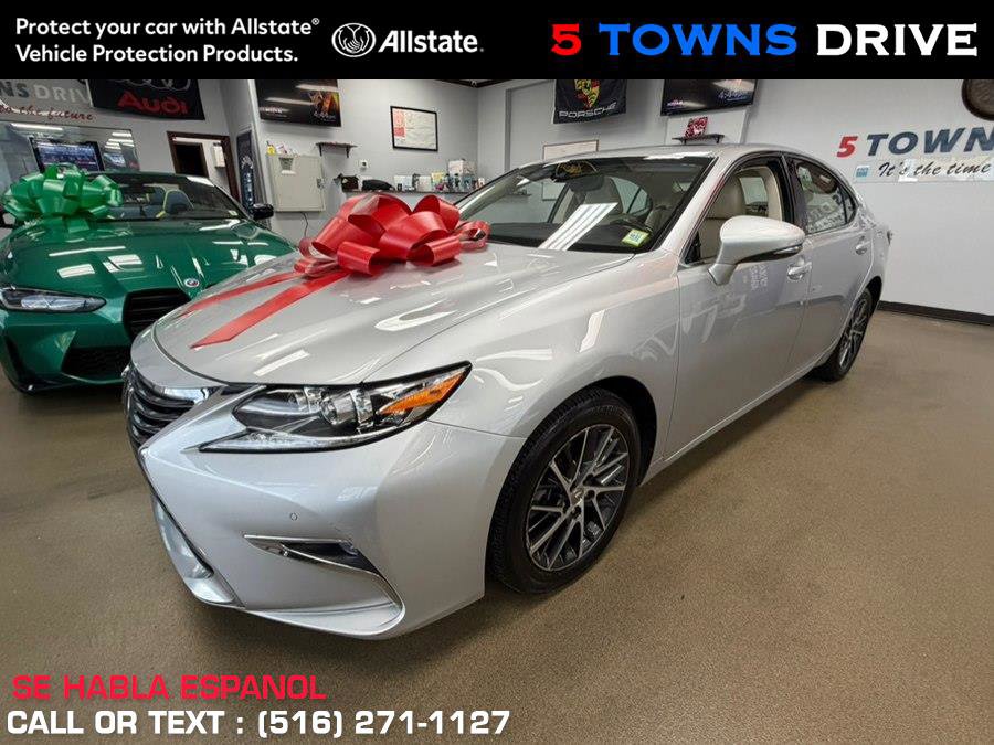 Used 2016 Lexus ES 350 w/ Luxury Package w/Wood Trim image 1