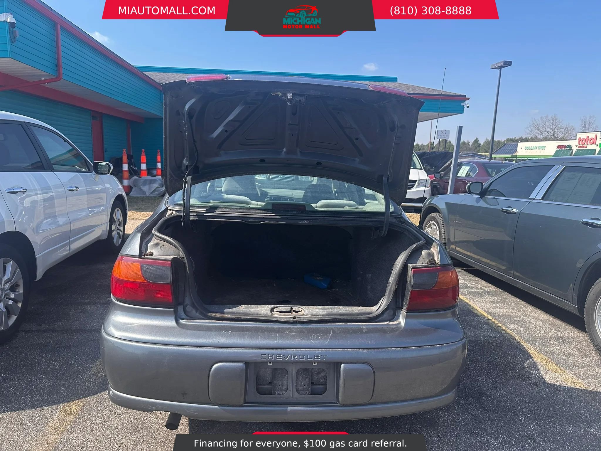 Used 2005 Chevrolet Malibu Classic FWD image 4