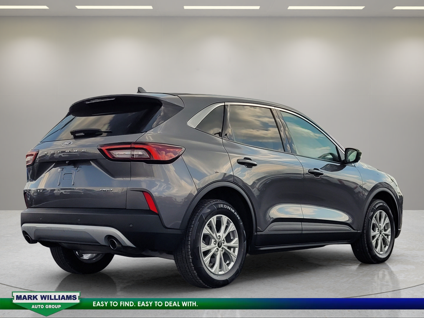 Used 2023 Ford Escape Active w/ Tech Pack #2 AWD/4WD image 4