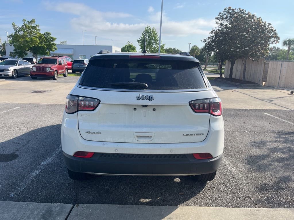 Used 2023 Jeep Compass Limited image 13