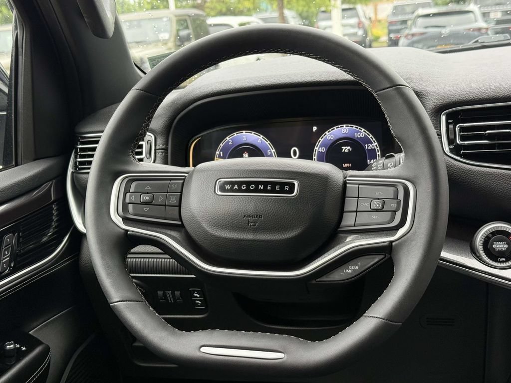 Used 2023 Jeep Wagoneer 4WD image 19