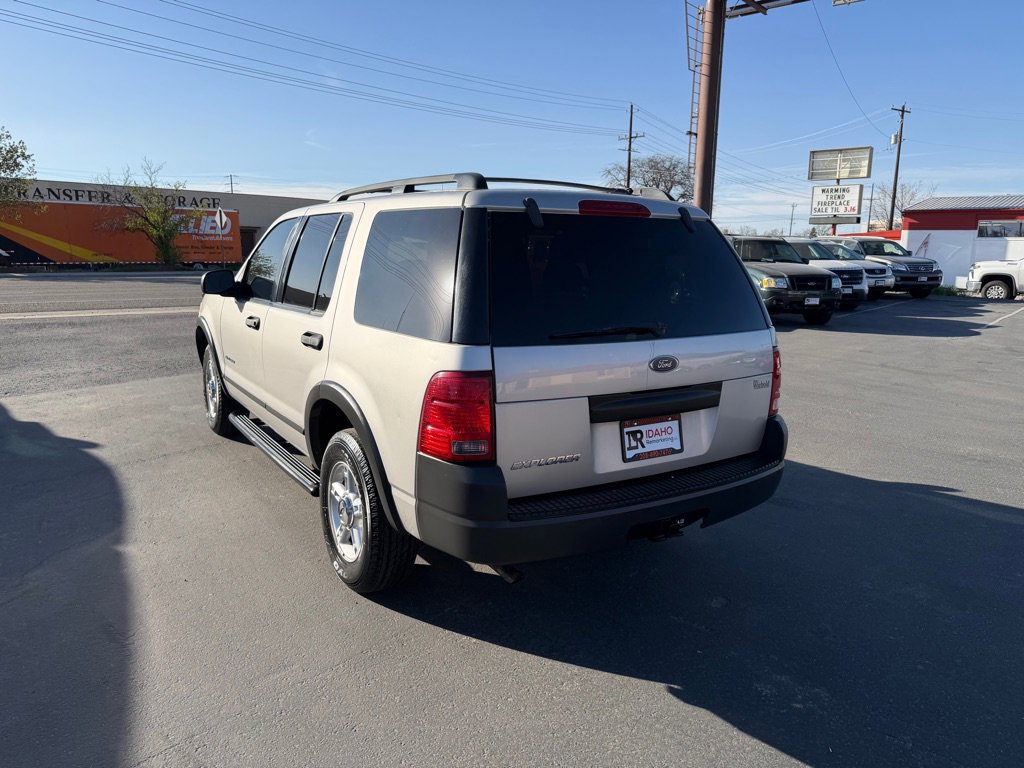 Used 2004 Ford Explorer XLS image 4