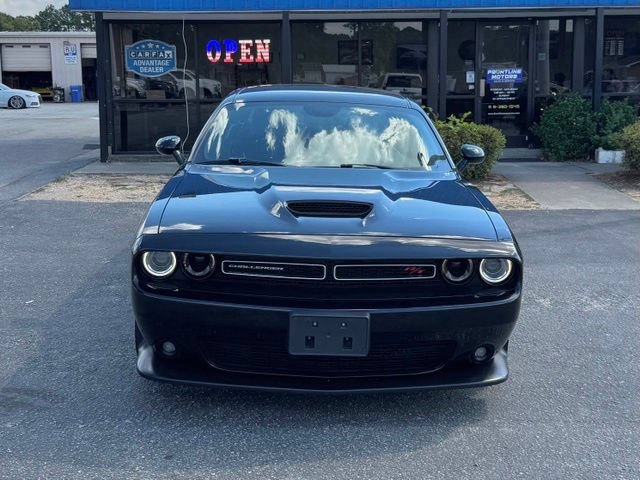 Used 2019 Dodge Challenger R/T RWD image 3