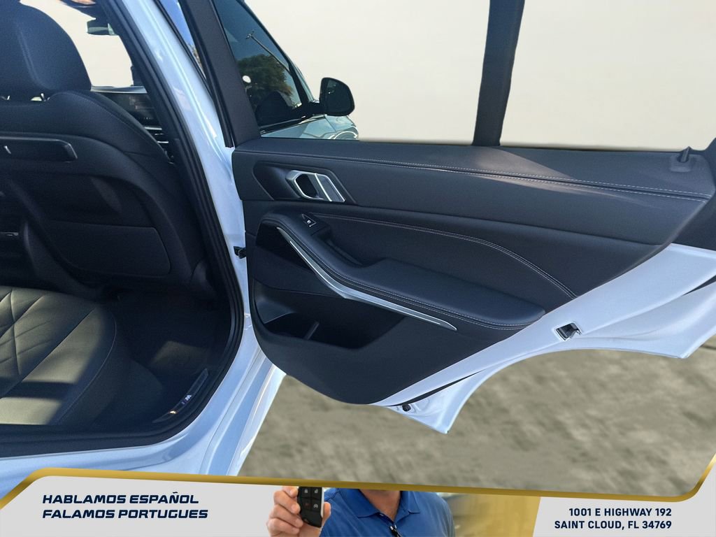 Used 2025 BMW X5 sDrive40i w/ M Sport Package RWD image 32