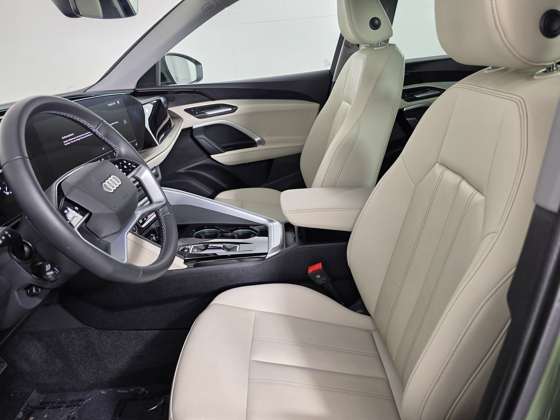 Certified 2025 Audi Q5 Premium w/ Convenience Package AWD/4WD image 16