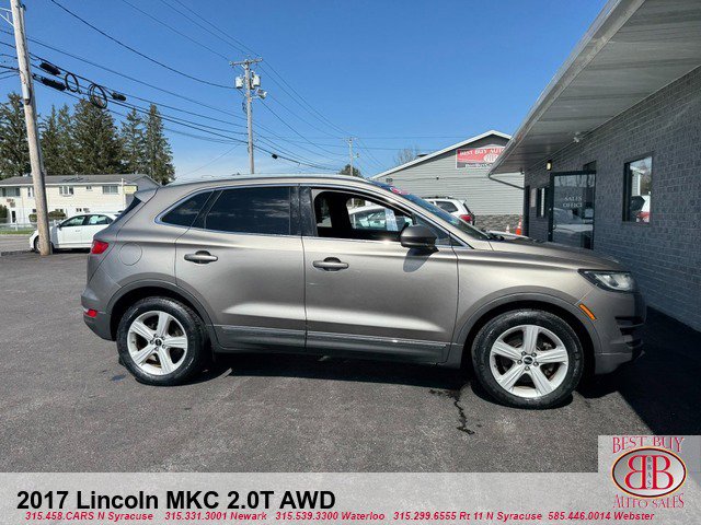 Used 2017 Lincoln MKC Premiere AWD/4WD image 3