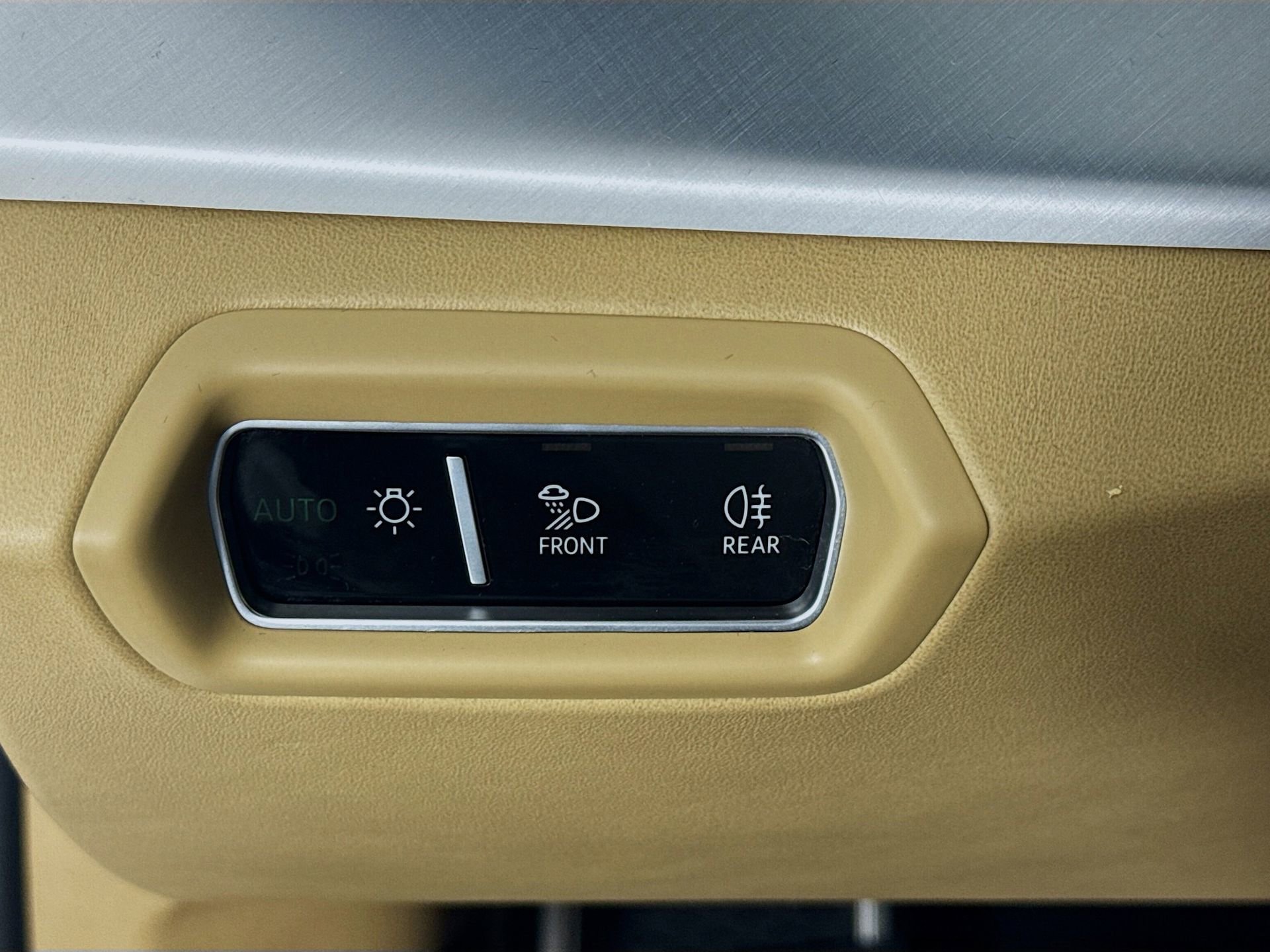 Used 2020 Lamborghini Urus image 11