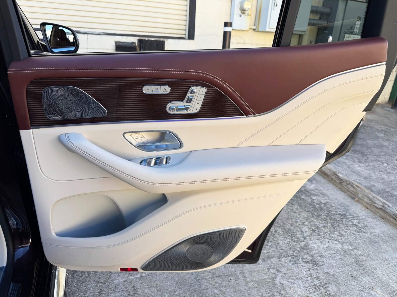 Used 2023 Mercedes-Benz Maybach GLS 600 4MATIC image 66