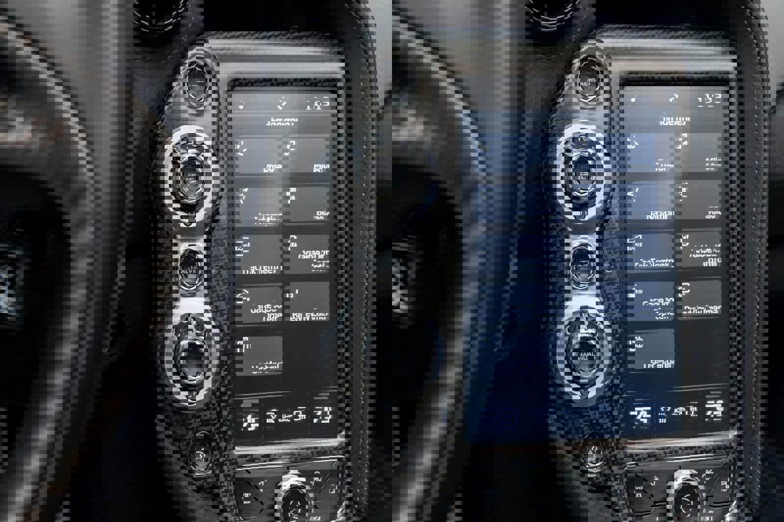 Used 2023 McLaren 720S Spider image 31