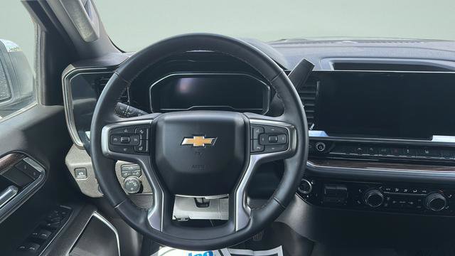 Used 2025 Chevrolet Silverado 1500 LT w/ Work Truck Package AWD/4WD image 13