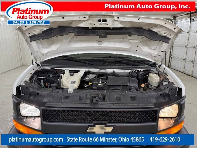 Used 2017 Chevrolet Express 3500 Extended image 53