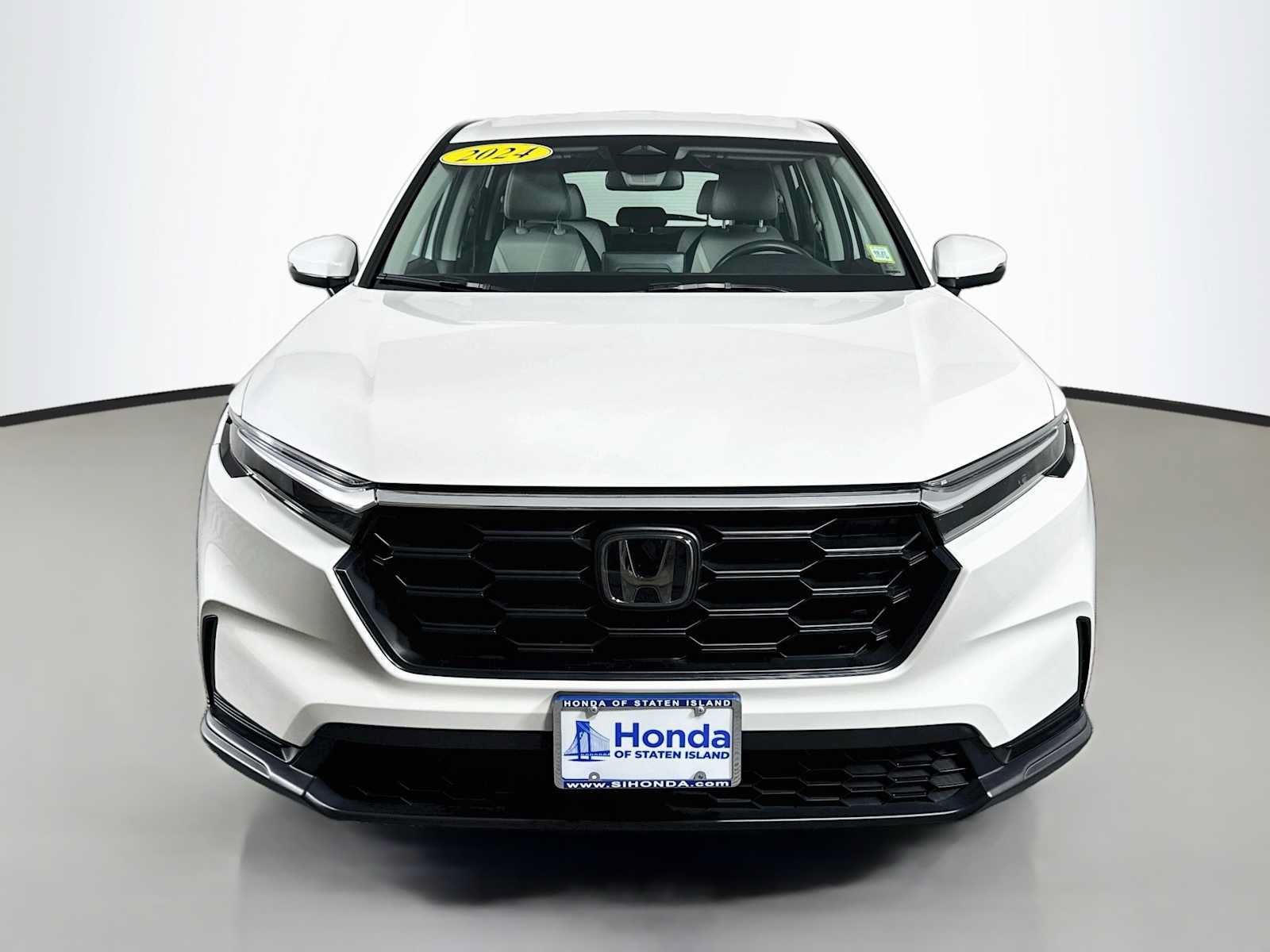Used 2024 Honda CR-V LX image 1