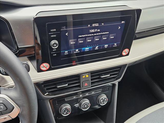 Used 2025 Volkswagen Taos S image 13