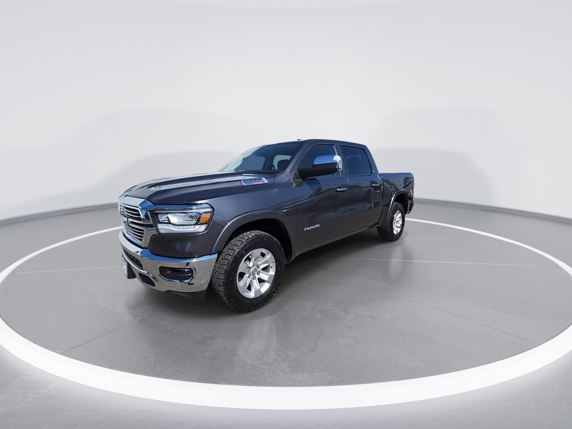Used 2022 RAM 1500 Laramie AWD/4WD image 4