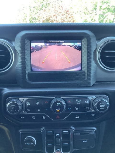 Certified 2022 Jeep Wrangler Unlimited Sport AWD/4WD image 23