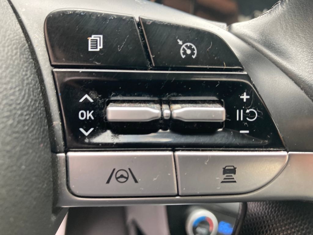 Used 2021 Hyundai Elantra SEL w/ Convenience + Premium Package FWD image 37