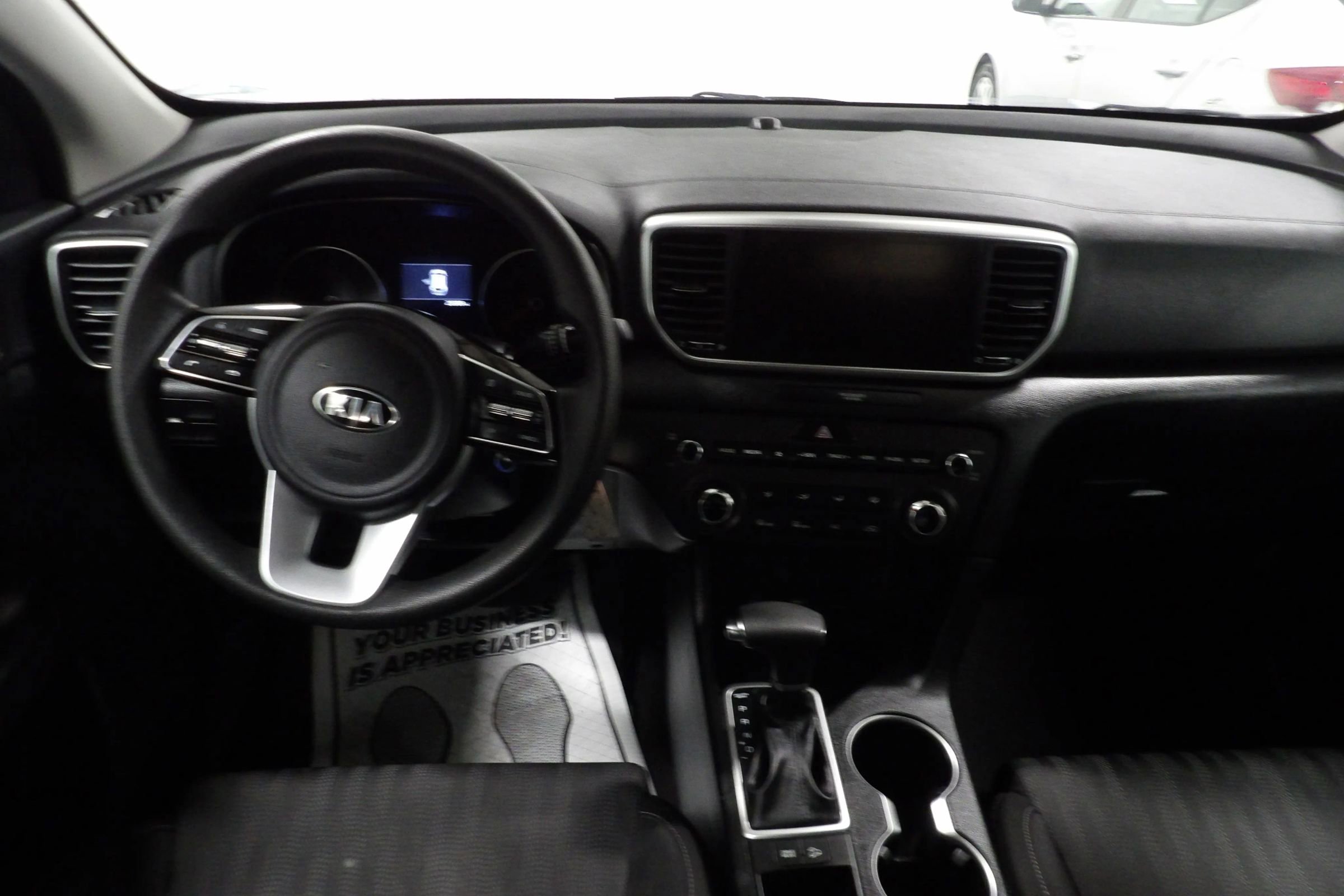 Used 2022 Kia Sportage LX image 10