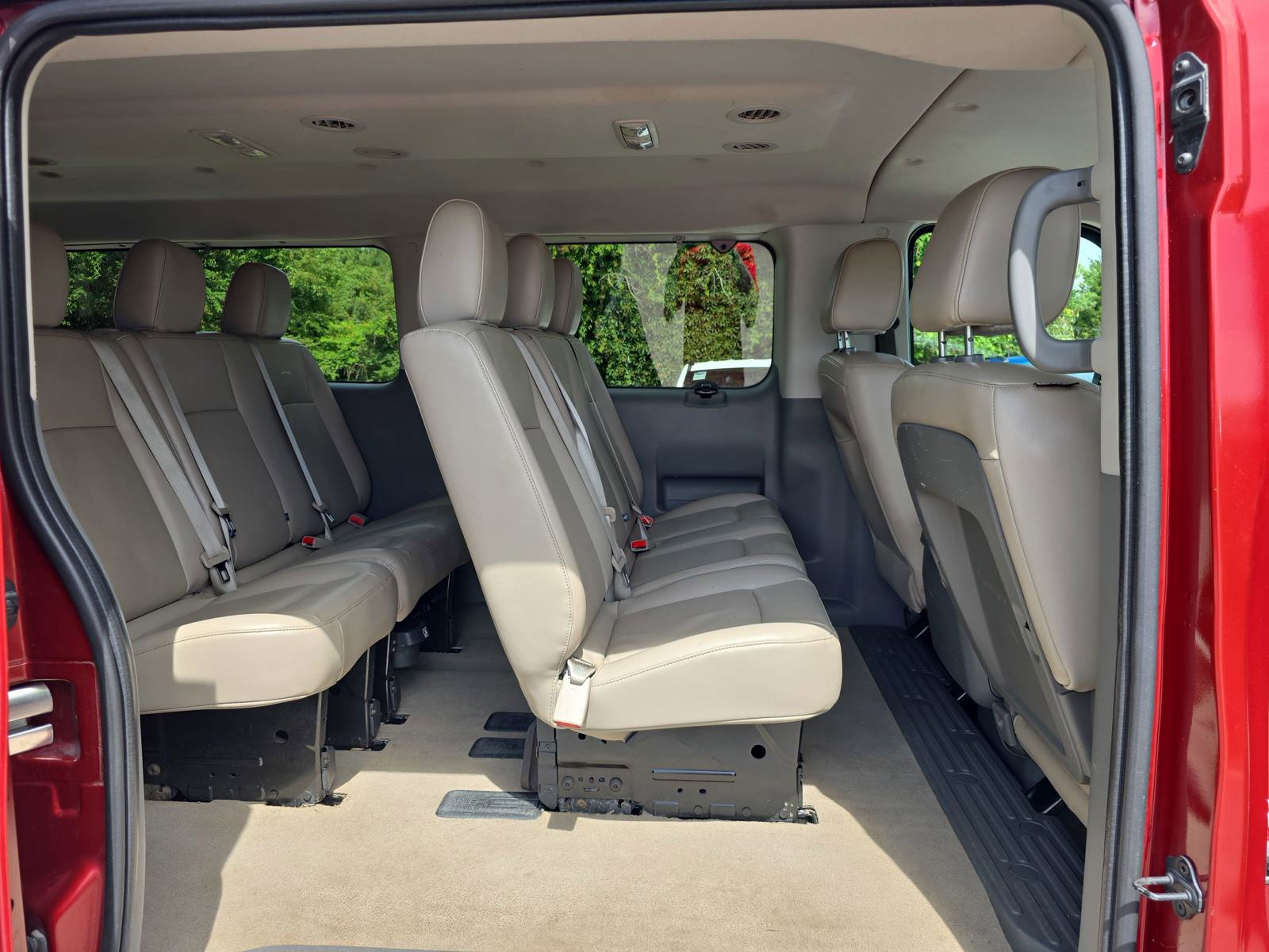 Used 2020 Nissan NV 3500 SL RWD image 11