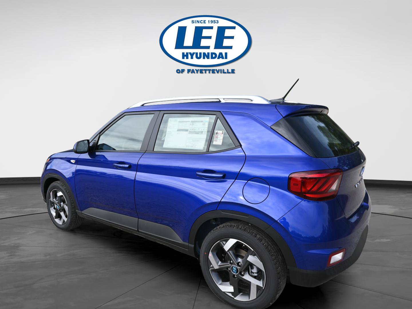 Certified 2026 Hyundai Venue SEL FWD image 5