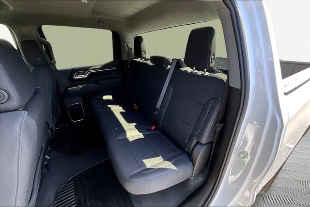 New 2026 GMC Sierra 1500 SLE image 11