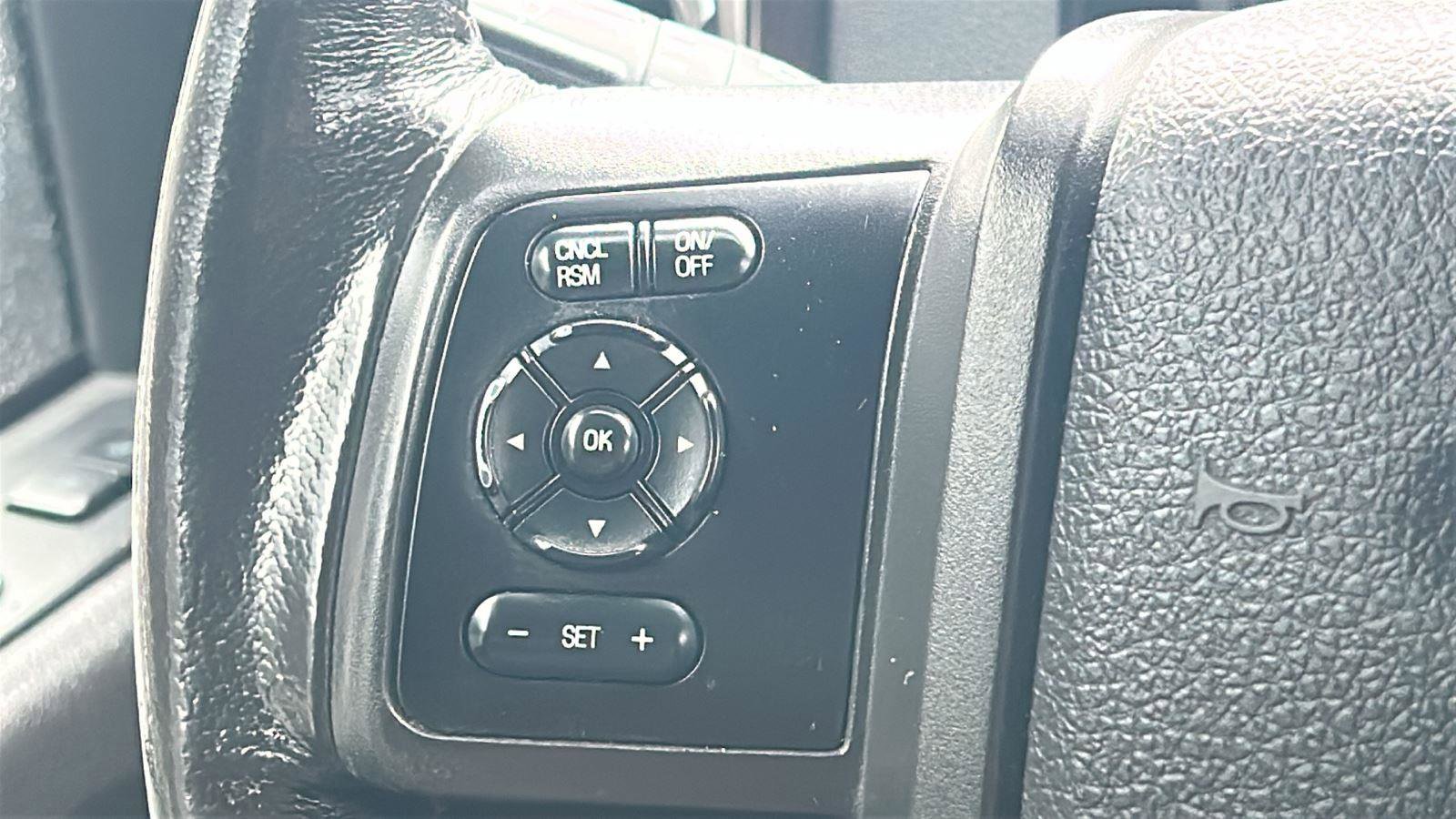 Used 2016 Ford F350 Platinum w/ Platinum Package AWD/4WD image 19
