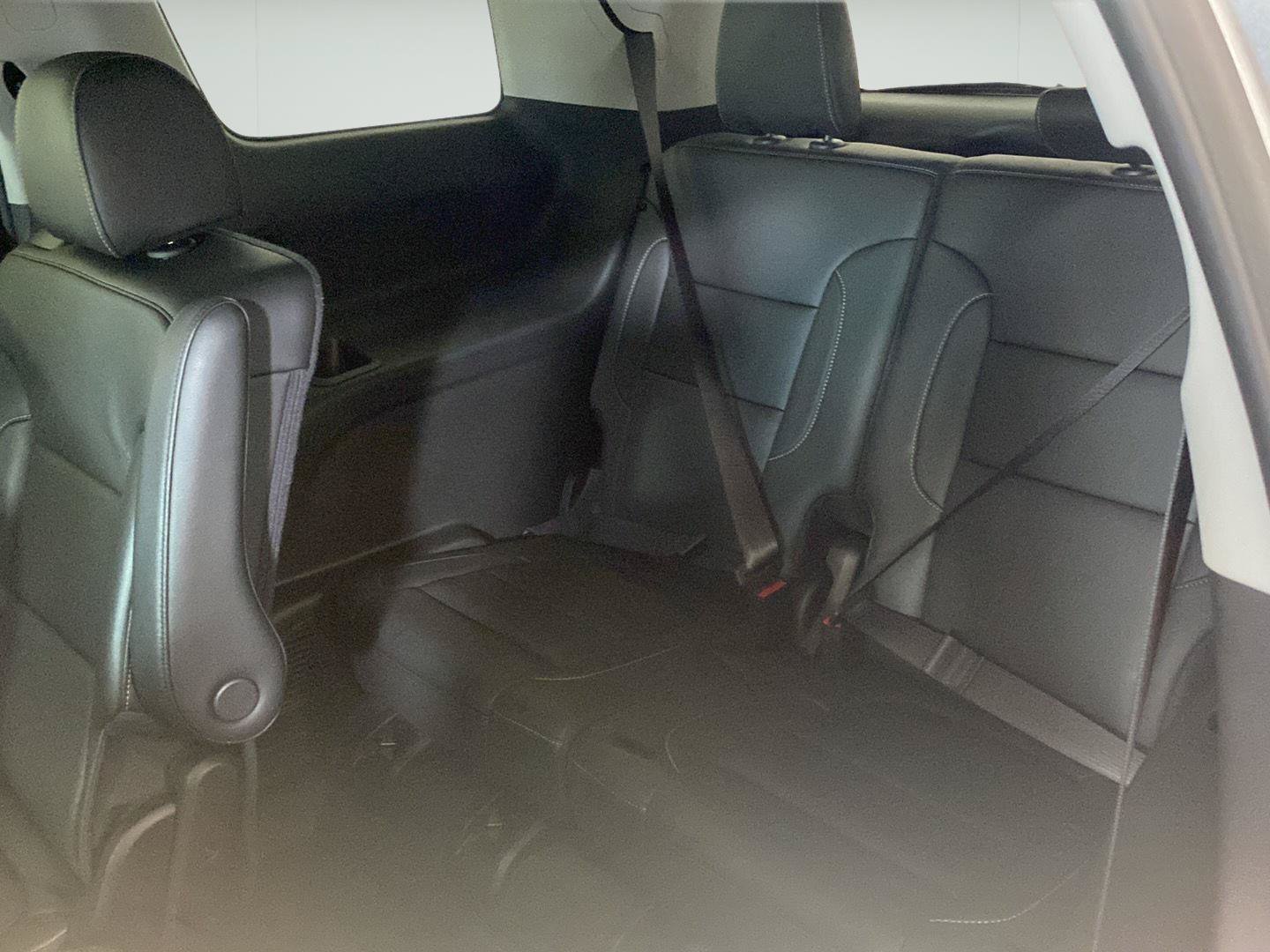 Certified 2023 GMC Acadia SLT w/ LPO, Floor Liner Package FWD image 19