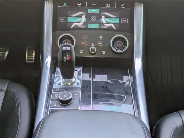 Used 2020 Land Rover Range Rover Sport HST image 12