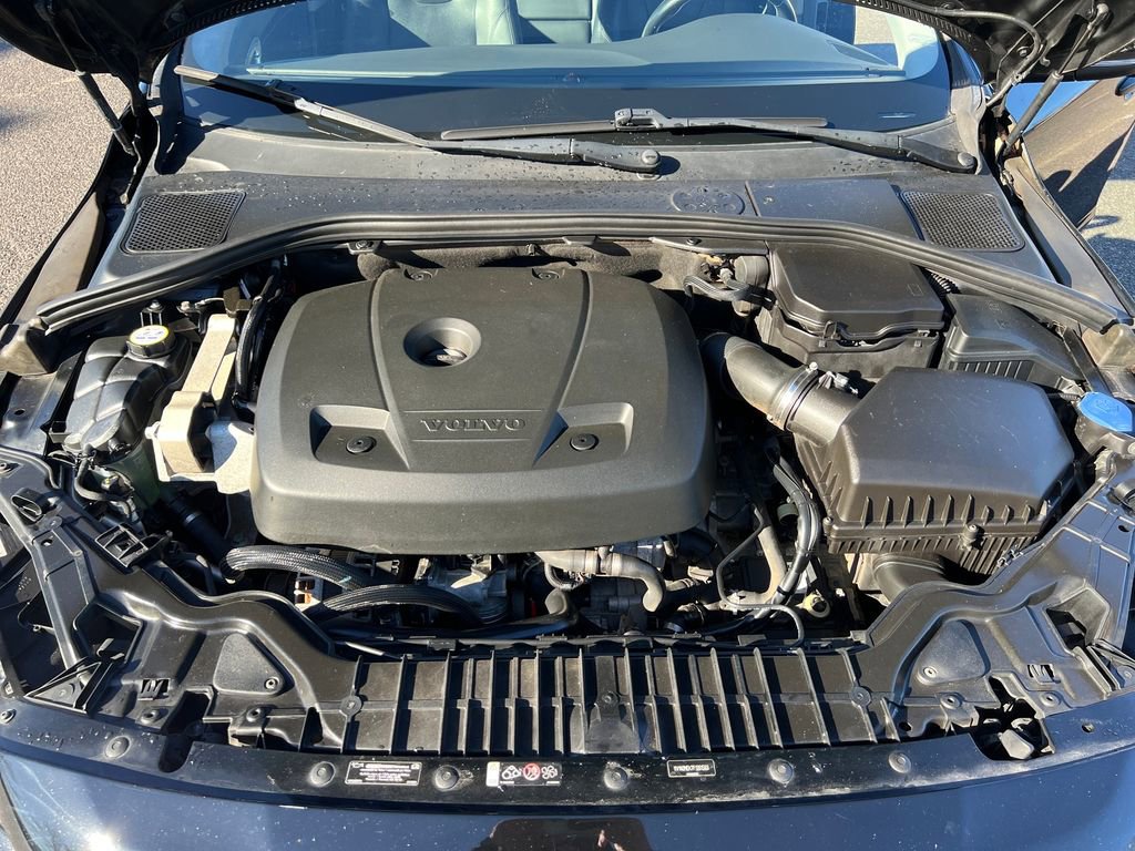 Used 2015 Volvo V60 T5 Premier w/ Convenience Package image 10