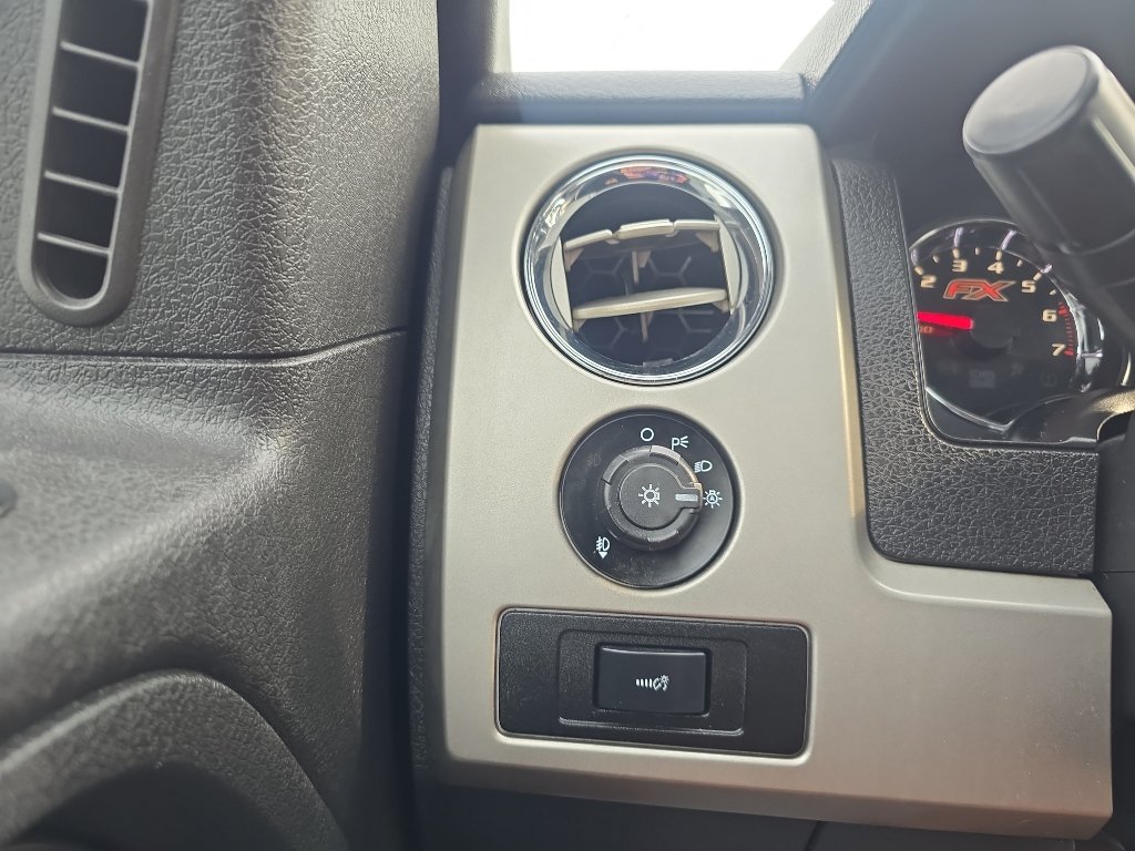 Used 2014 Ford F150 FX4 w/ Equipment Group 401A Mid AWD/4WD image 24