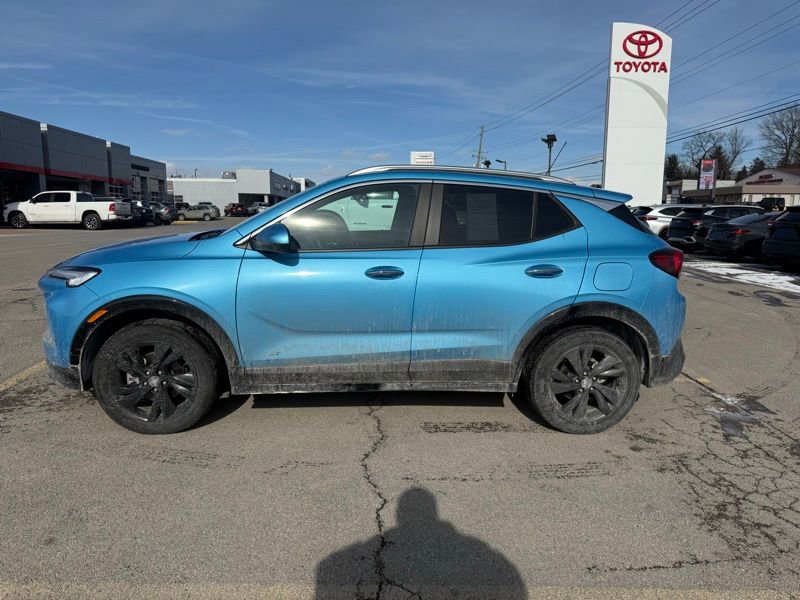 Used 2025 Buick Encore GX Sport Touring w/ Comfort Package image 9