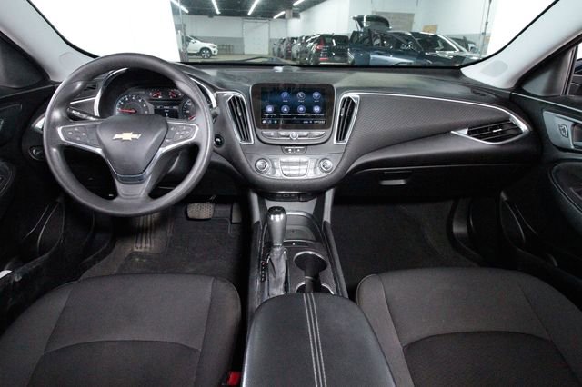 Used 2020 Chevrolet Malibu LT FWD image 6