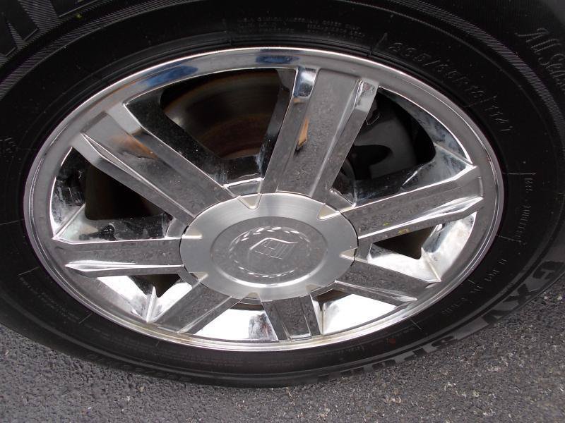 Used 2007 Cadillac Escalade AWD w/ Information Package image 17