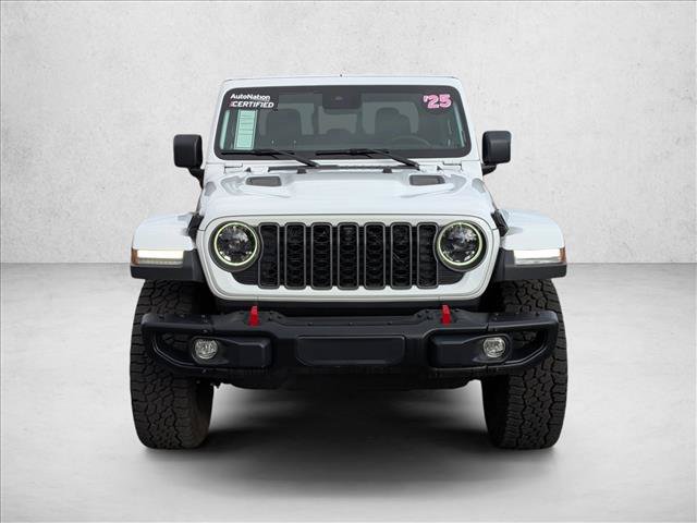 Used 2025 Jeep Gladiator Rubicon AWD/4WD image 2