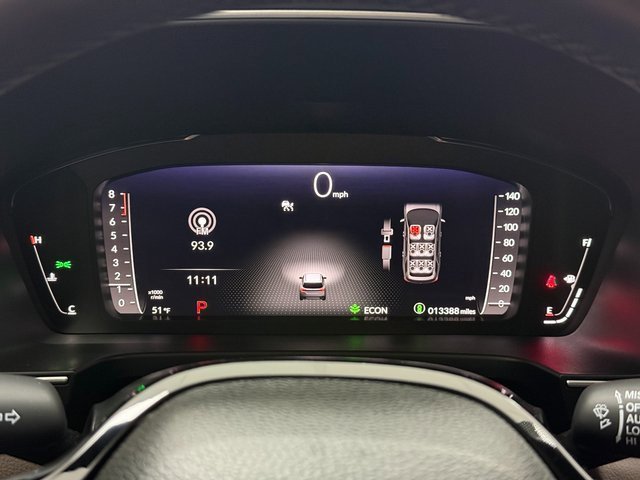 Used 2025 Honda Pilot Elite image 16