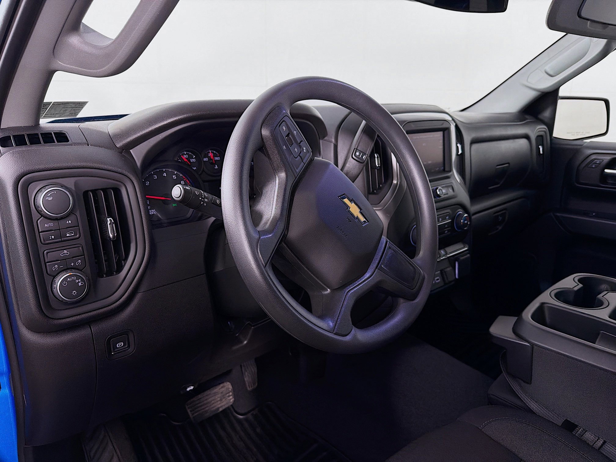 Used 2026 Chevrolet Silverado 1500 Custom w/ Turbomax Blackout Package image 10