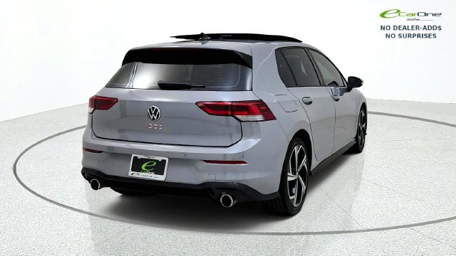 Used 2025 Volkswagen GTI SE FWD image 8