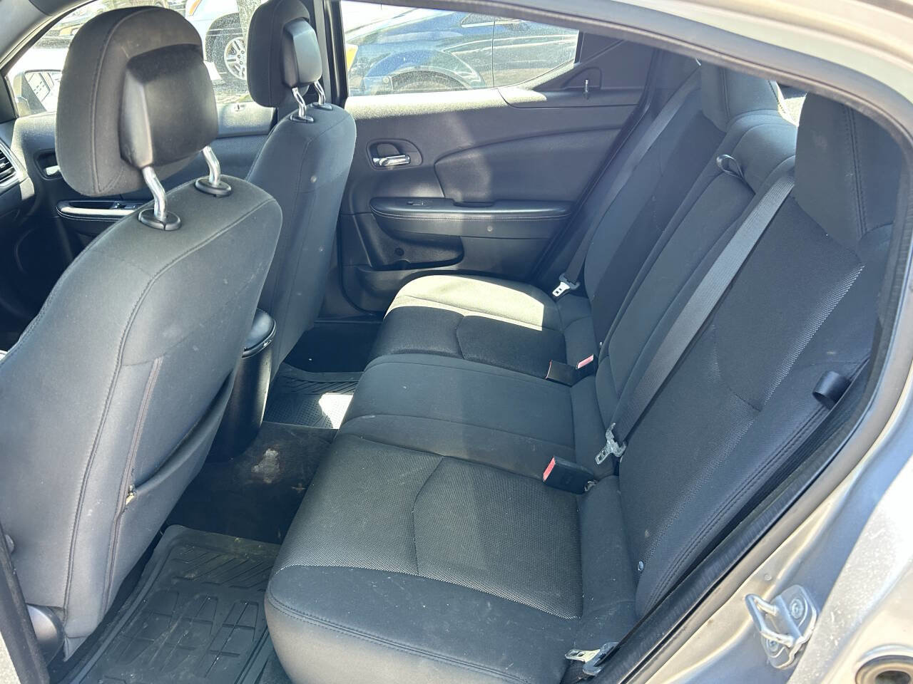 Used 2013 Dodge Avenger SE FWD image 7