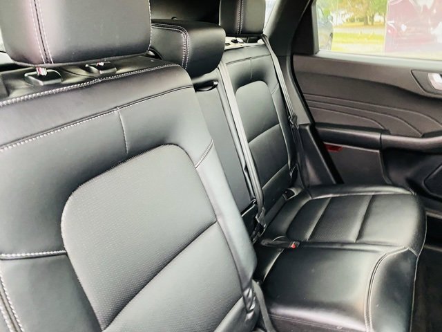 Used 2023 Ford Escape Platinum image 14