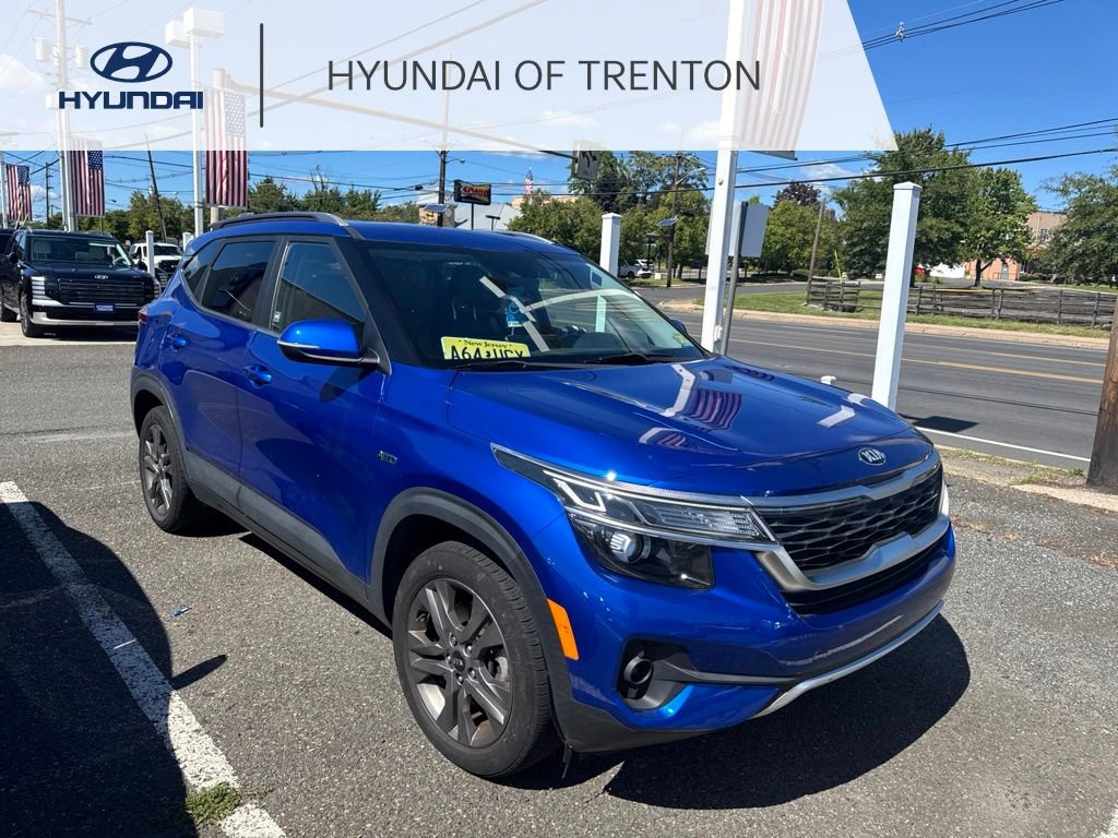 Used 2021 Kia Seltos S AWD/4WD image 1