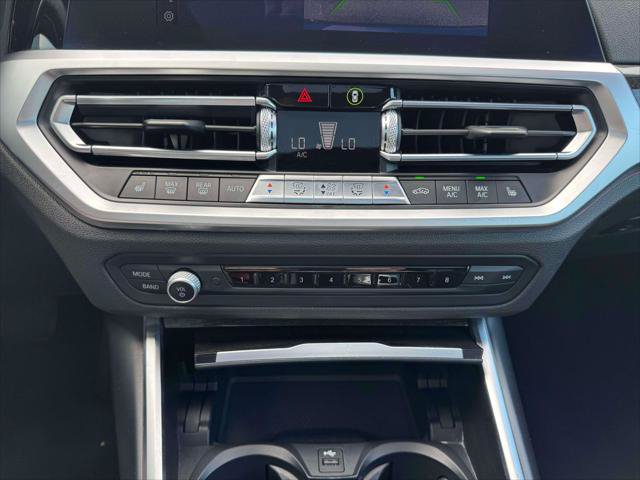 Used 2020 BMW 330i xDrive Sedan w/ Driving Assistance Package AWD/4WD image 32