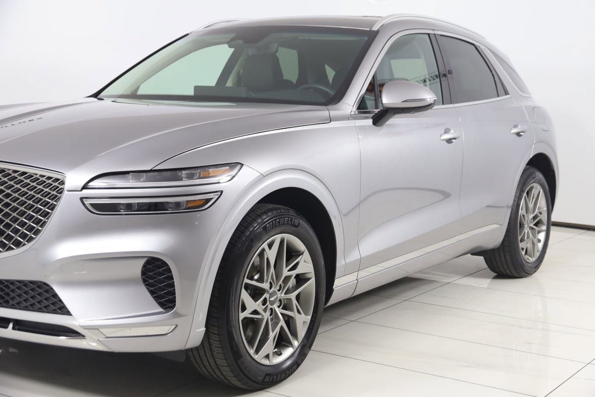 Used 2023 Genesis GV70 2.5T w/ Select Package AWD/4WD image 57