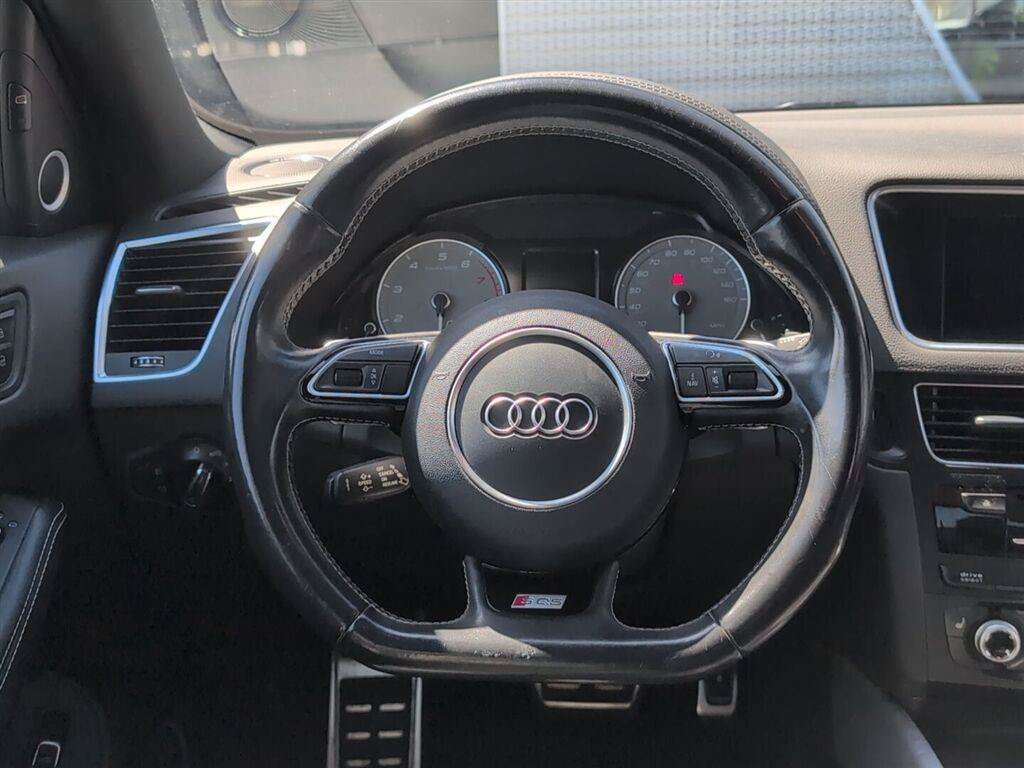 Used 2017 Audi SQ5 Premium Plus w/ Technology Package AWD/4WD image 10