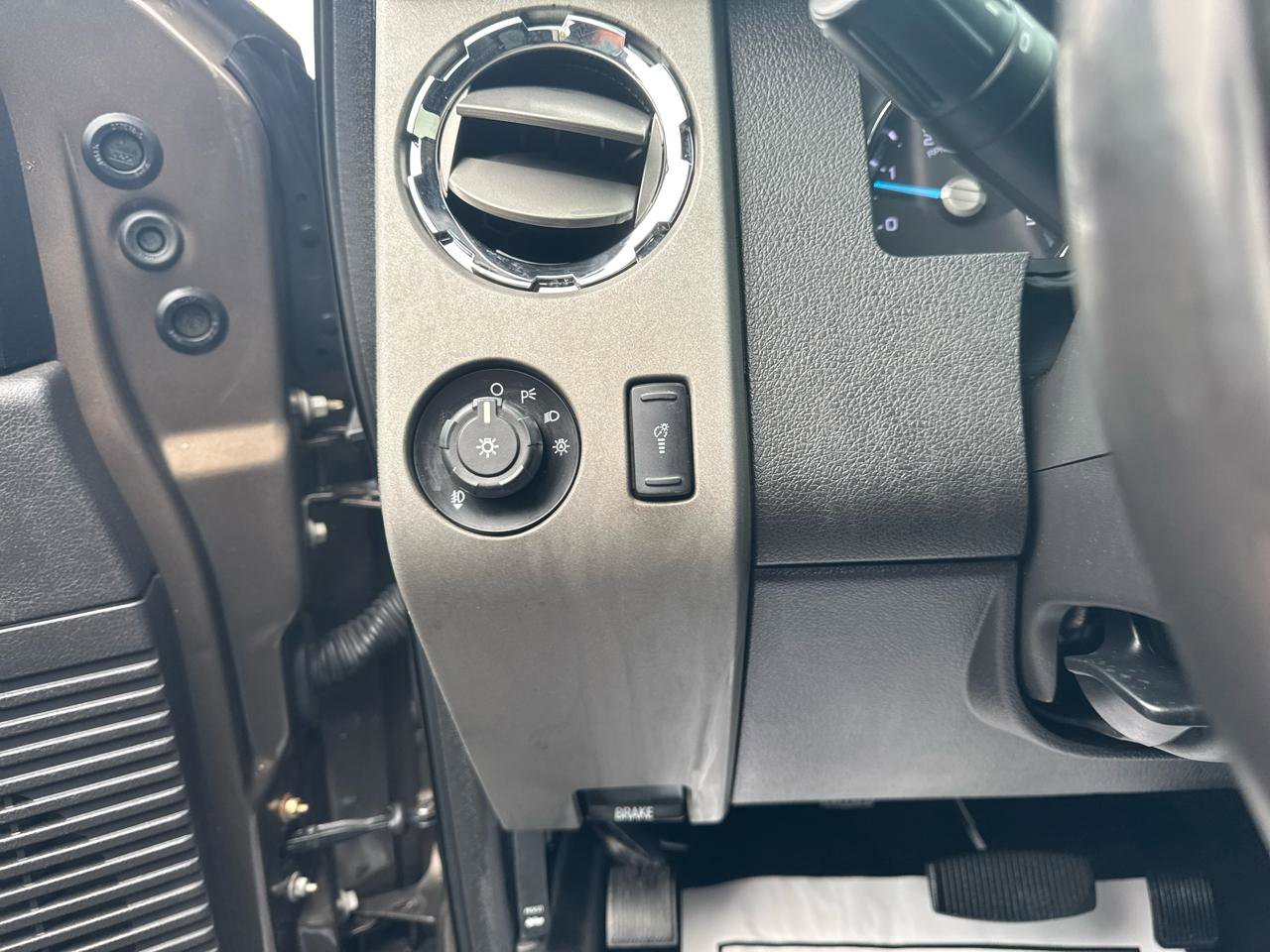 Used 2016 Ford F350 Lariat w/ Lariat Ultimate Package AWD/4WD image 19