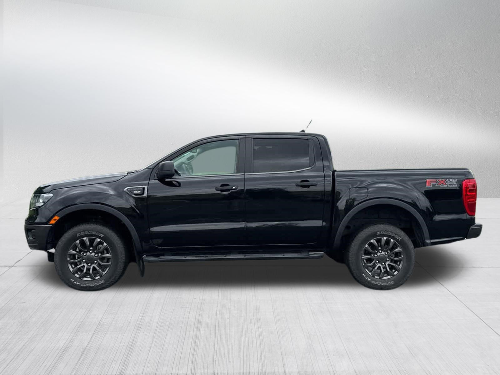 Used 2022 Ford Ranger XLT w/ Equipment Group 301A Mid AWD/4WD image 4