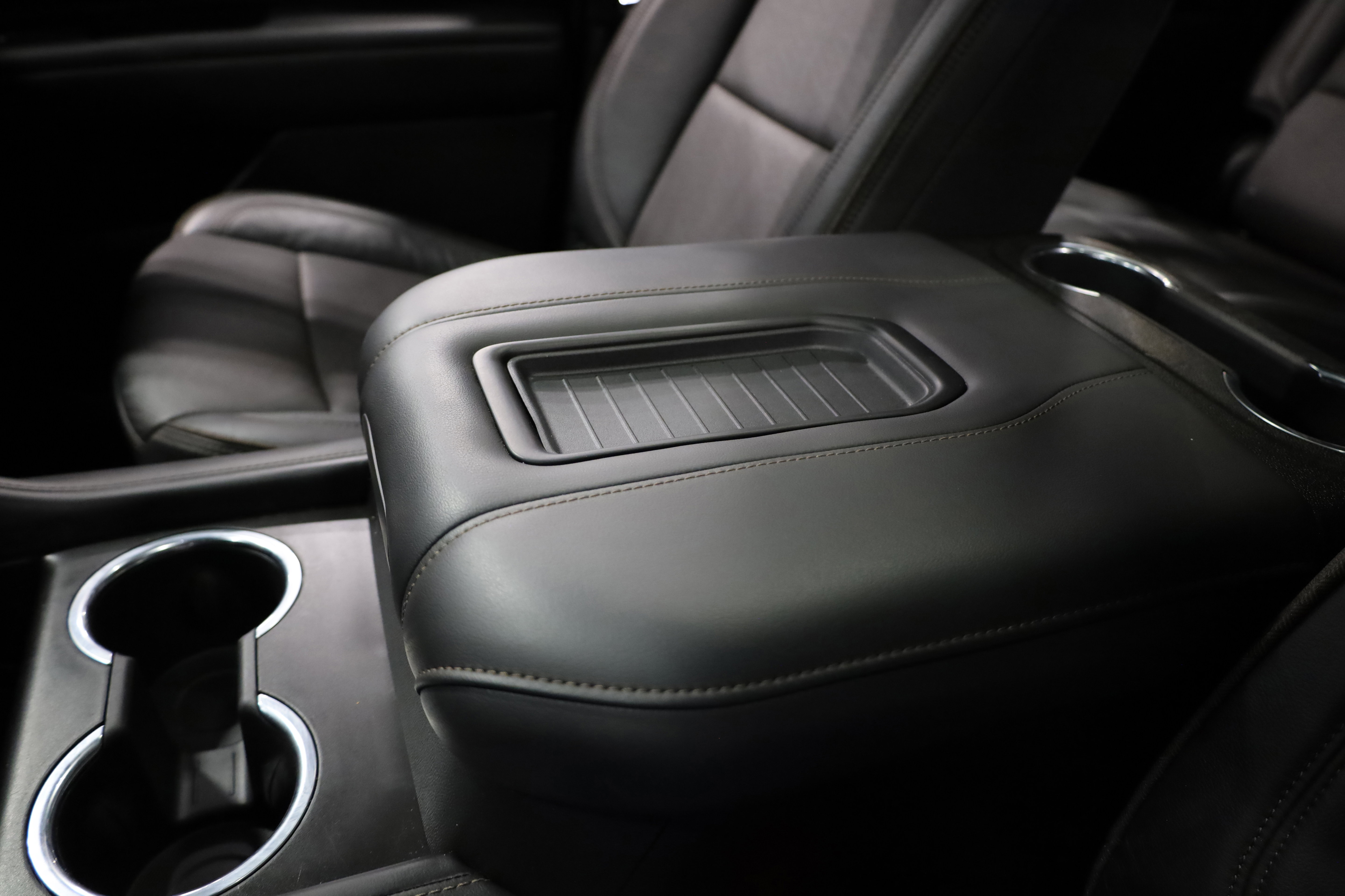 Used 2024 Chevrolet Suburban High Country w/ Advanced Technology Package image 30