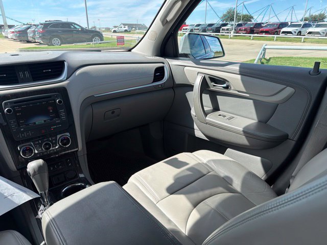 Used 2015 Chevrolet Traverse LT FWD image 16