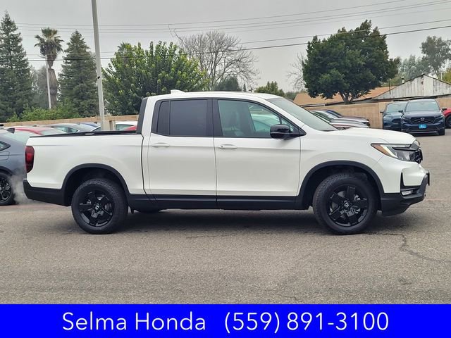 New 2026 Honda Ridgeline Black Edition image 3