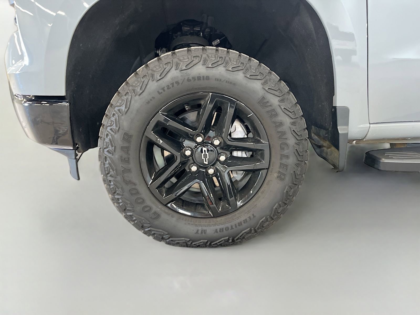 Used 2025 Chevrolet Silverado 1500 Custom Trail Boss AWD/4WD image 29